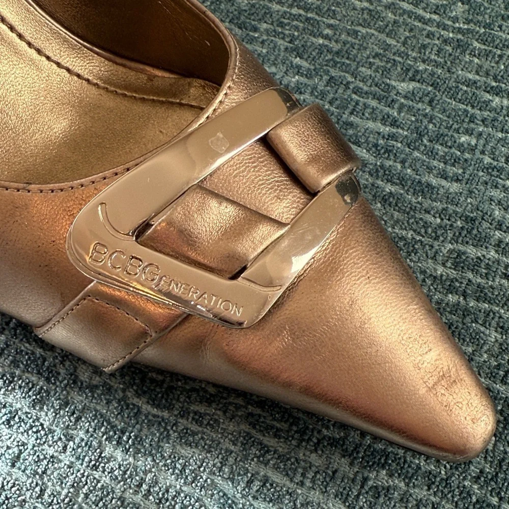 BCBGeneration Metallic Pointed Toe Heels with Buckle Detail – Elegant Pumps